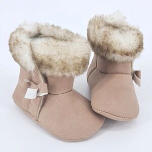 Carter's Child of Mine Baby Girl Pink Faux Fur Booties size 3 - 6 M